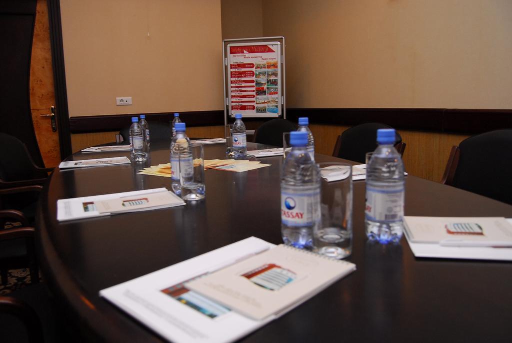 Grand Hotel Victory Aqtau Exterior foto Meeting room